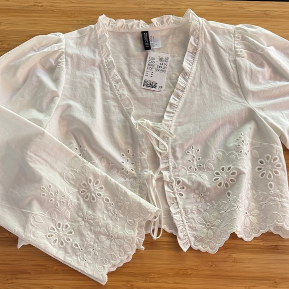 H&M White Ruffled Eyelet Blouse - Picture 6 of 7